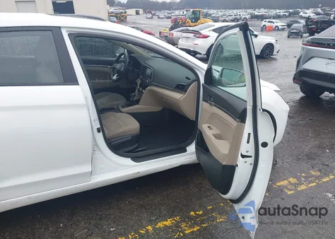 2020 Hyundai Elantra Value Edition z USA, uszkodzony, nr VIN 5NPD84LF6LH585417